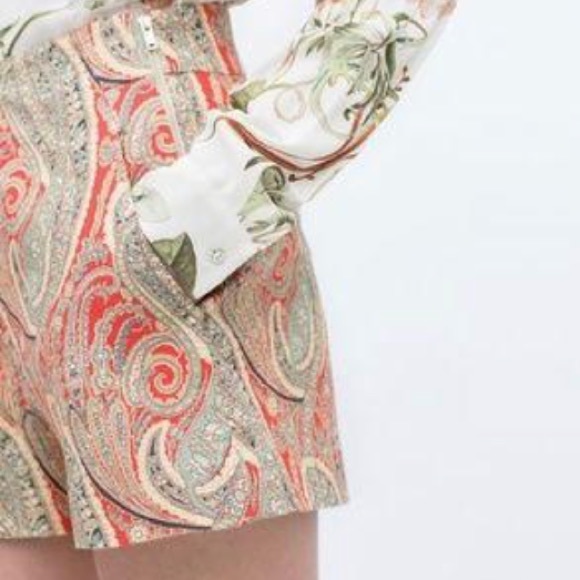 Zara Pants - 🧡ZARA WOMEN🧡HIGH WAISTED PAISLEY SHORTS🧡